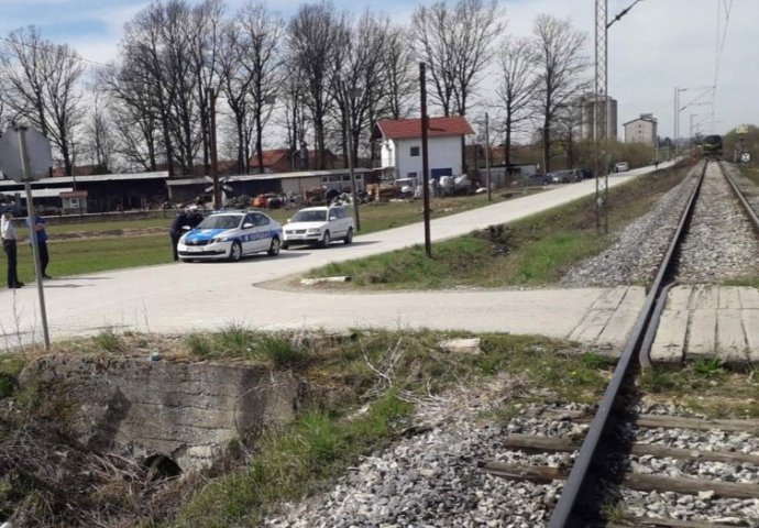Muškarca udarila lokomotiva kod Prijedora: Poginuo na licu mjesta
