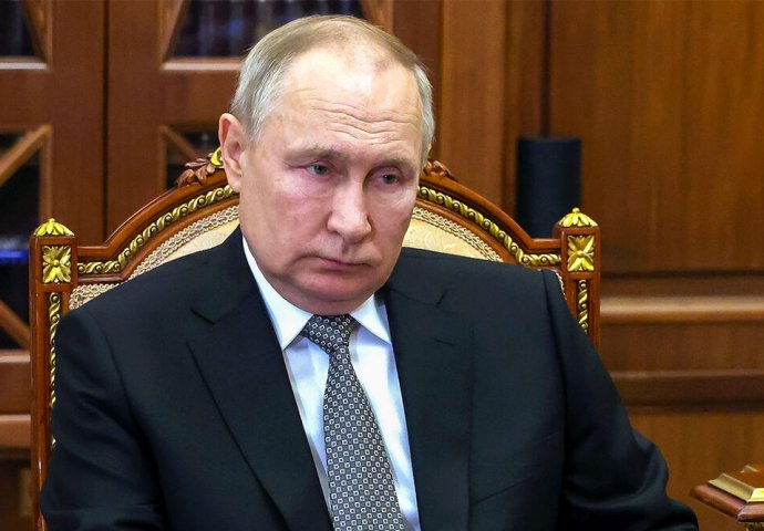 Putin razriješio dužnosti ruske ambasadore u Estoniji i Latviji
