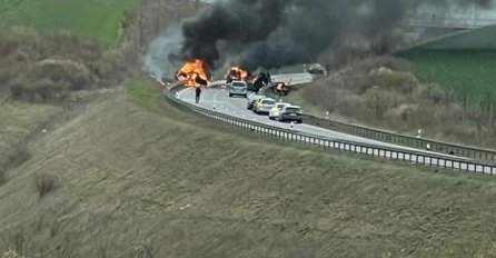 Teška saobraćajna nesreća u Njemačkoj: Vozila planula, preminulo sedam osoba