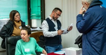 Dojave o postavljenim bombama na biračkim mjestima u Crnoj Gori, policija na terenu