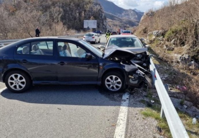 Saobraćajna nesreća u Crnoj Gori: Među povrijeđenima i dvogodišnje dijete