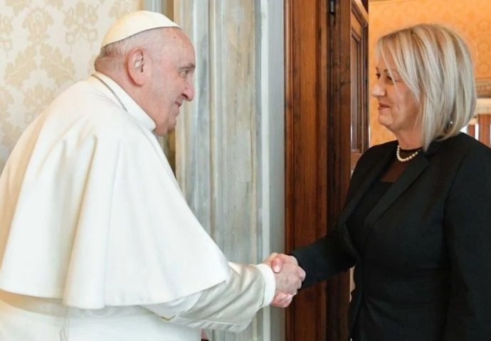 Borjana Krišto u posjeti kod pape Franje: Pozvala ga da posjeti Mostar i Hercegovinu