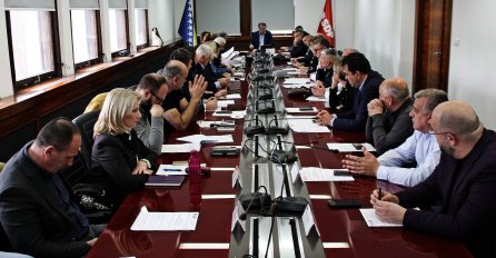 Predsjedništvo SDP BiH: Istražiti prijetnje Nerminu Nikšiću i Elmedinu Konakoviću