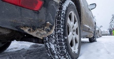 STAVILI STE LJETNE GUME, A PADA SNIJEG? Evo da li policajac može da vas kazni