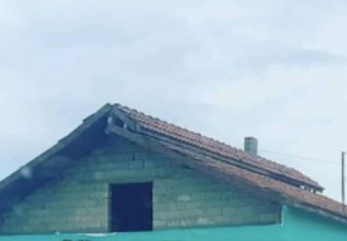 NEKO JE USLIKAO OVU KUĆU I SAD SVI PLAČU OD SMIJEHA: Ovakvu fasadu još niste vidjeli (FOTO)