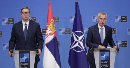 NATO: Stoltenberg u redovnom kontaktu s Vučićem