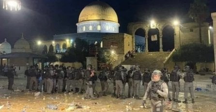 Nasilna racija izraelske policije na džamiju Al-Aqsa - privedeno oko 400 palestinskih vjernika, Arapska liga saziva hitan sastanak