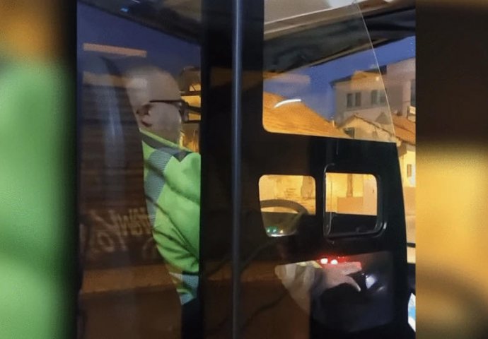 "TO, MAJSTORE!" Scena iz beogradskog autobusa koja se ne viđa svakog dana!