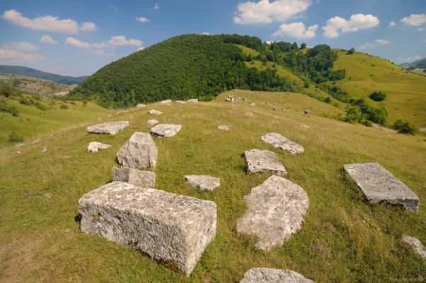 stecci-umoljani42394-1068x709