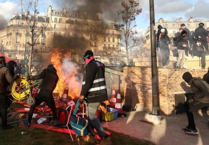 Novi protesti u Francuskoj, na ulicama se očekuje 600 hiljada ljudi