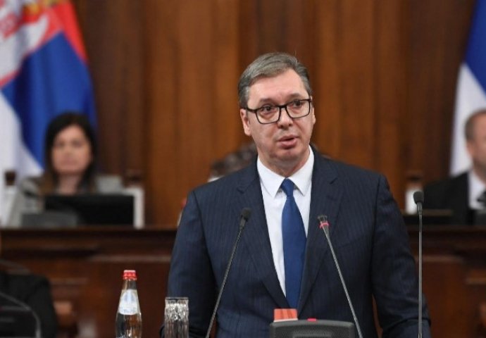  Vučić poručio: Ulazak srbijanske vojske na Kosovo nije realno rješenje