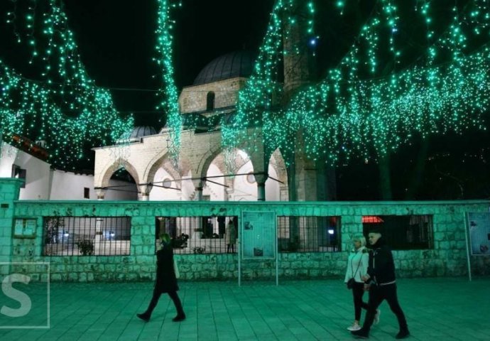 Poziv za postače: Na Baščaršiji u petak organizovan besplatan iftar