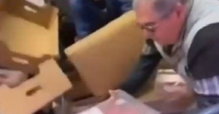 NAPAD NA BATAK I KRILCA! Srbi se pomlatili zbog jeftinog mesa: Bacali gajbe jedni na druge (VIDEO)