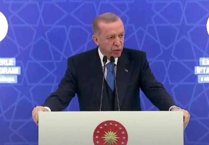 Erdogan je i službeno započeo predsjedničku kampanju, poručio da će srušiti inflaciju koja i dalje iznosi preko 50%