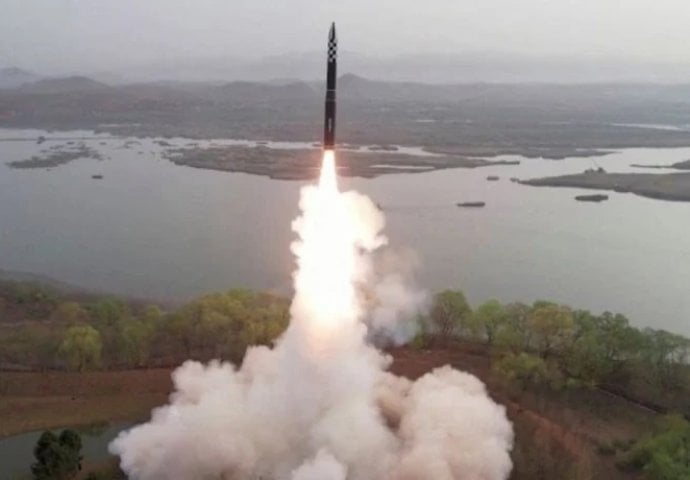 Južna Koreja, SAD i Japan pokreću zajedničke raketne vježbe kao odgovor na sjevernokorejsko lansiranje novog ICBM-a