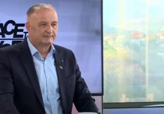 HELEZ ZAPRIJETIO DODIKU: "Izvedi policiju na entitetske granice i rat je! Riješit ćemo te vojnički!"