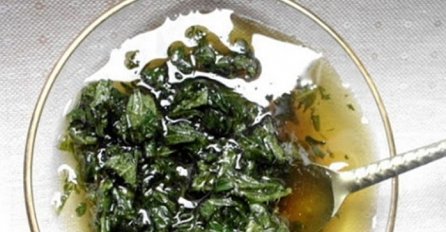 OBAVEZNO UZIMAJTE DVIJE KAŠIKE OVOGA DNEVNO: UZIMAJTE 2 KAŠIKE DNEVNO: Liječi anemiju, migrenu, žuč, jetru, poremećaj sna.. PROVJERENO