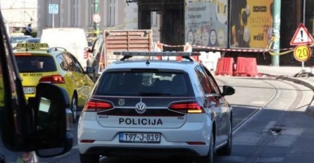 Udes u centru Sarajeva: Sudarili se autobus i automobil