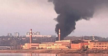 U ruskom gradu izbio požar: Gust crni oblak nadvio se nad Permom