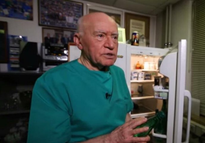 "DORUČAK DAJTE NEPRIJATELJU, DUŽE ŽIVE ONI KOJI GA PRESKAČU": Cijenjeni ruski doktor otkriva kako izgleda istinski ZDRAV PRVI OBROK