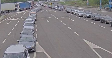 Velike gužve i večeras na granicama i dionici Mostar - Jablanica