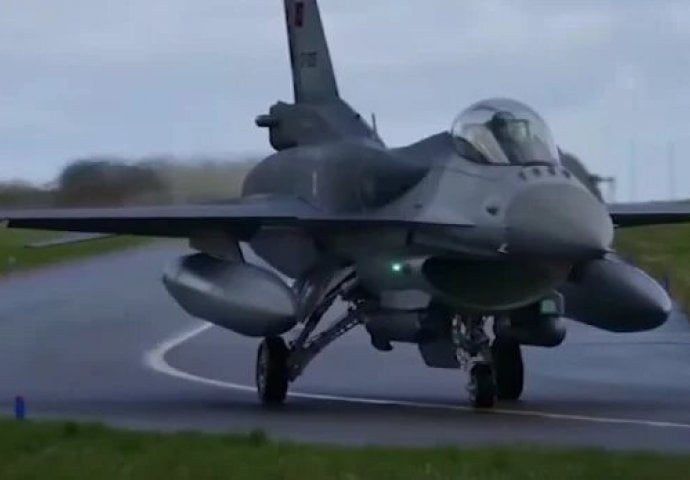 Loše vijesti po Tajvan u napetom trenutku: Cilj je bio ove godine imati preko 200 F-16, najveću takvu flotu u cijeloj Aziji, ali SAD odgađa isporuku zbog problema u opskrbnim lancima...