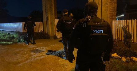 "ŠTA NAM URADI? POBIO MI UNUČIĆE": Deka ubijenog policajca jedva izustio ove riječi