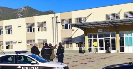 Mostar: Dijete (4) palo sa drugog sprata tržnog centra