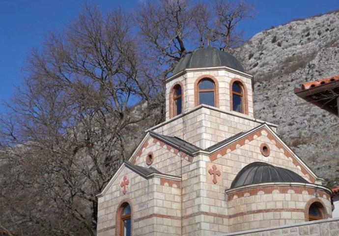 SUTRA JE CRVENO SLOVO, A OVO SVAKI PRAVOSLAVAC MORA DA ZNA! Sveštenik kaže da je GRIJEH UKLJUČITI MAŠINU, i to nije sve...