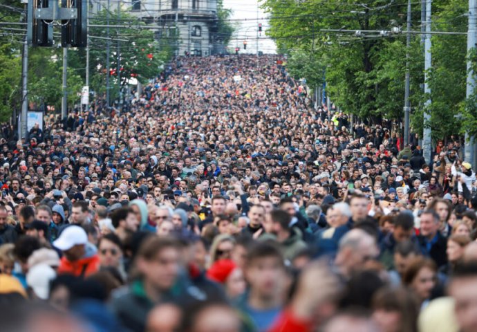 Tabloidi u Srbiji “opleli” po Dodiku: Dodikova Una prenosila političke proteste