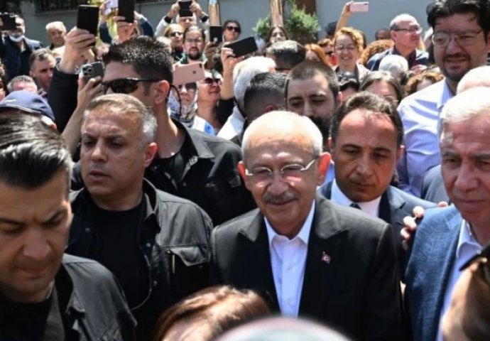 Kemal Kilicdaroglu: 'Posmatrači nikada ne bi trebali napuštati svoja mjesta, nećemo spavati večeras'