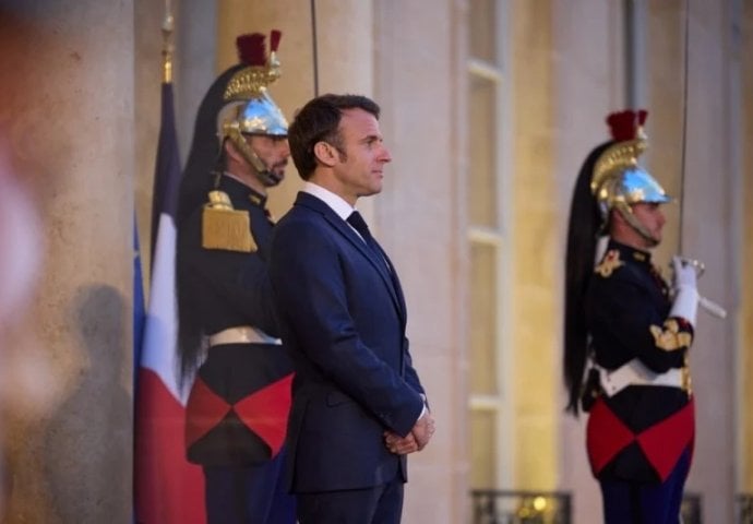 Macron pred sastanak sa Zelenskim: "Geopolitički Rusija je već izgubila rat, sad su kineski vazal"