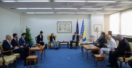 Nikšić sa delegacijom MMF-a: Otvoreni za razogovore, ne za restriktivne reforme