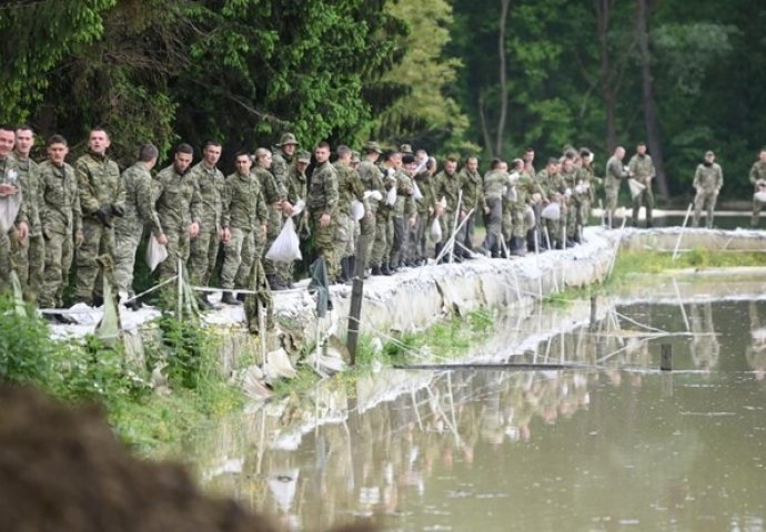 Rastu Kupa i Sava, Sisak i Petrinja danas očekuju najviši vodni val