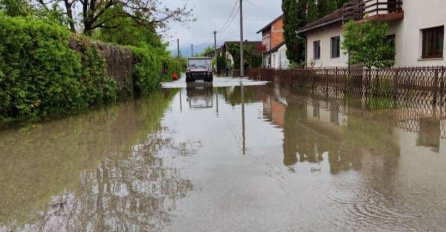Voda se polako povlači, već vidljiva razmjera šteta u USK