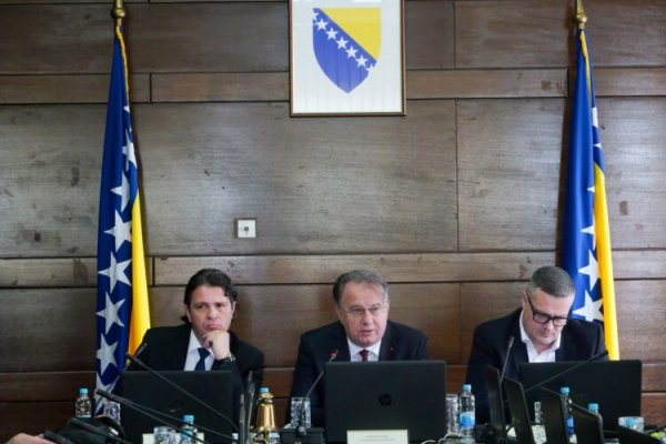 Najavljeno povećanje plate u FBiH, ekonomista – IMAM LOŠE VIJESTI!