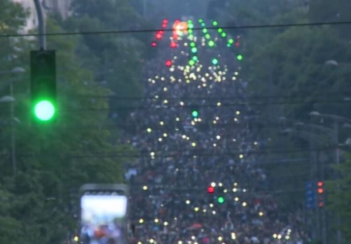 Protesti u Beogradu: “Ne napuštamo Gazelu sve dok se ne ispune svi zahtjevi”