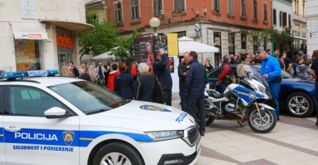 ‘JA ĆU BITI NOVI KOSTA!’ Učenik ušao u razred sa željezom šipkom i prijetio, roditelji kipe od bijesa: ‘Razrednica je za incident saznala tek u petak’