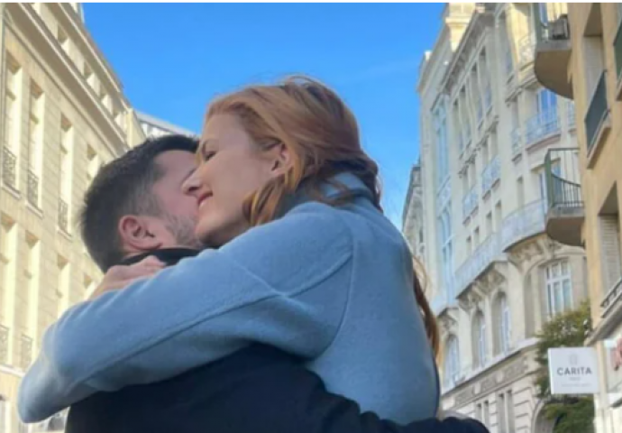 VJERIO SE PRIJE MJESEC I POL: Ovo je posljednja Mirkova fotografija sa vjerenicom - ZA SEPTEMBAR PLANIRALI SVADBU (FOTO)