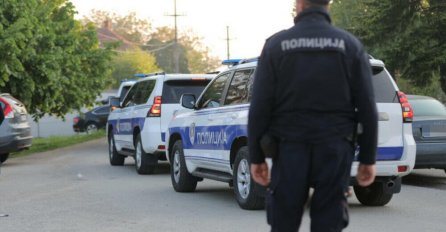 UHAPŠEN UJAK MASOVNOG UBICE IZ MLADENOVCA: Evo šta je POLICIJA pronašla kod NJEGA!