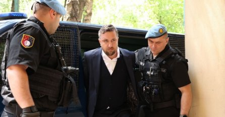 Bakirov vizionar: Kakve poruke krije Skakin telefon!?