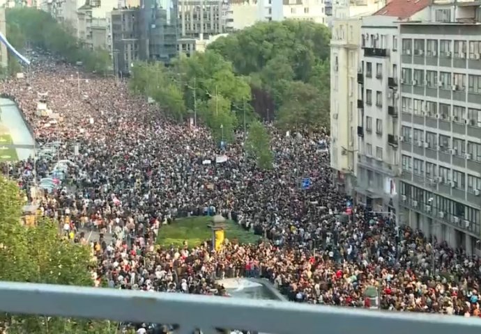 Večeras u Beogradu Vučićev skup, sutra kontraprotest