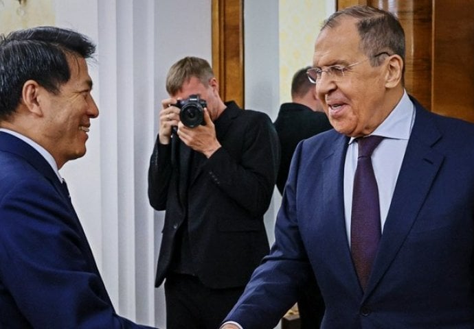 Lavrov i kineski posebni izaslanik razgovarali o izgledima za mir u Ukrajini