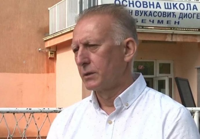 DIREKTOR ŠKOLE U KOJOJ JE UČENIK (15) PRIJETIO DA ĆE SVE POBITI: Sjediću pored njega dok ne završi godinu!