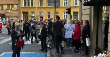Stotine građana pristiže na protest za Azru Spahić