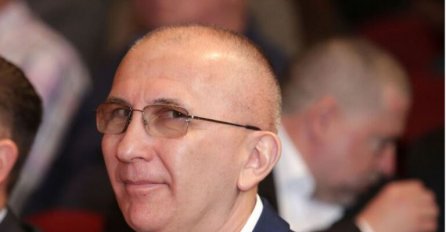 A ONO SMEĆE OD DARIJA KORDIĆA – ENO JOŠ ŽIVO, TRUJE I ZAGAĐUJE ZRAK: Oglasio se bijesni profesor Franjo Šarčević