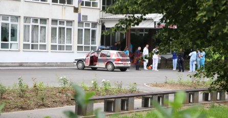 NAJNOVIJA VIJEST IZ LUKAVCA: Uhapšen otac dječaka koji je teško ranio nastavnika škole