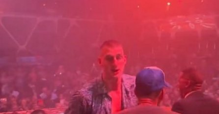 JOKIĆ U "GRADU GRIJEHA"! Fešta se preselila u Las Vegas, SRBIN LUDUJE SA SAIGRAČIMA, jedva stoji na nogama (VIDEO)