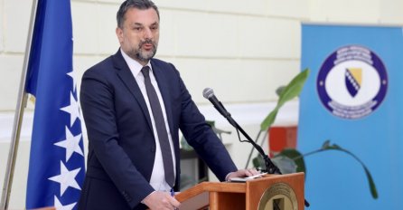 “Izetbegović izgleda kao potrošeni vozač koji je pristajao na podjele BiH 1/3”