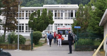 POTVRĐENO: Nastavnik Osmanović u kojeg je pucao učenik počeo samostalno da diše, stanje stabilno